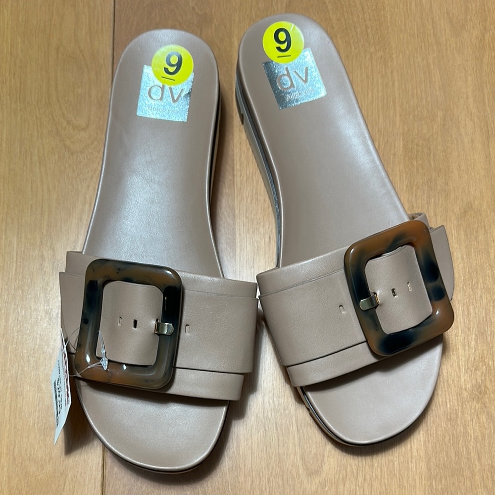 DV by Dolce Vita Nude Tan Slide Sandals with Tortoiseshell Buckles